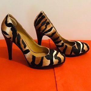 NINE WEST Leather Tiger Heels NEW